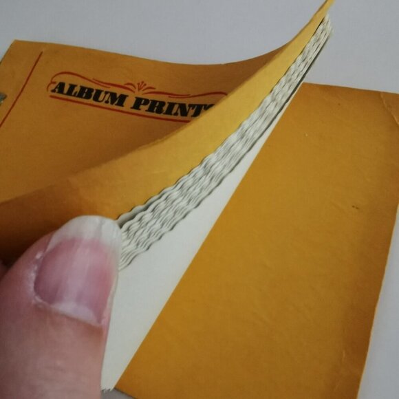 1961 Wedding Photos Kodak Yellow Album Prints Quebec Mariage - Picture 6 of 6